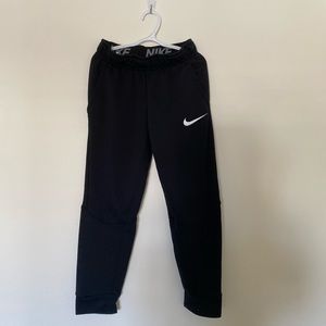 nike boy joggers